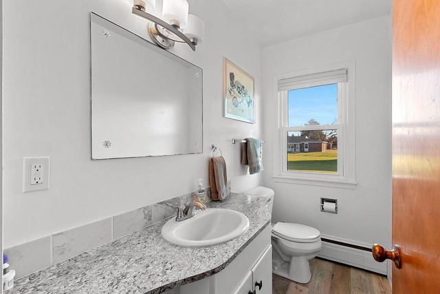 402 FARNSWORTH AVENUE, Oconto, WI 54153