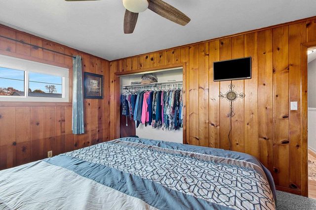 402 FARNSWORTH AVENUE, Oconto, WI 54153