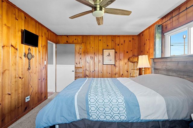 402 FARNSWORTH AVENUE, Oconto, WI 54153