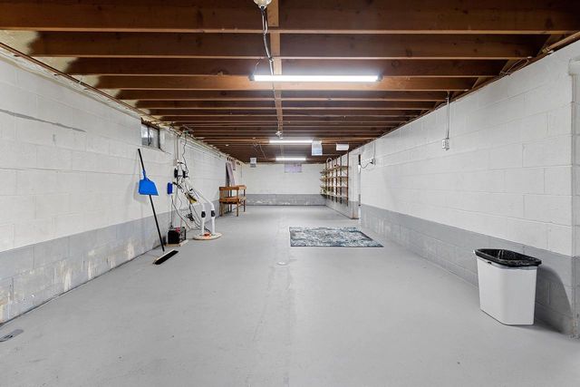 402 FARNSWORTH AVENUE, Oconto, WI 54153