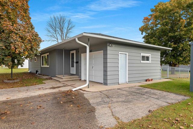 402 FARNSWORTH AVENUE, Oconto, WI 54153