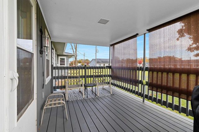 402 FARNSWORTH AVENUE, Oconto, WI 54153