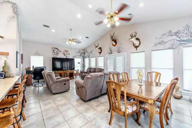 2269 Brady Rd, Theriot, LA 70397