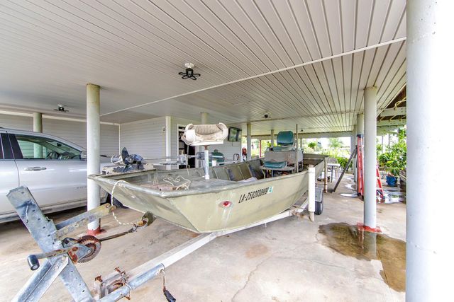 2269 Brady Rd, Theriot, LA 70397