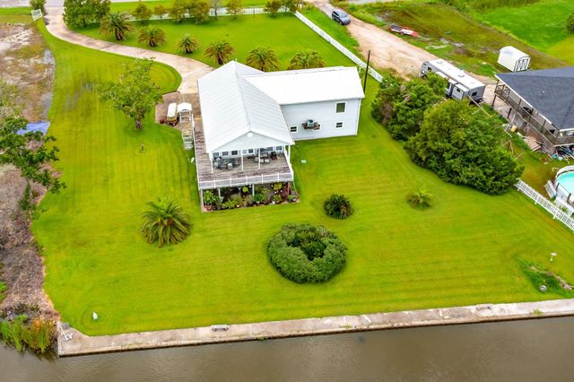2269 Brady Rd, Theriot, LA 70397