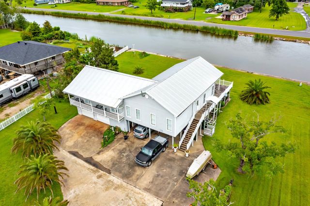 2269 Brady Rd, Theriot, LA 70397