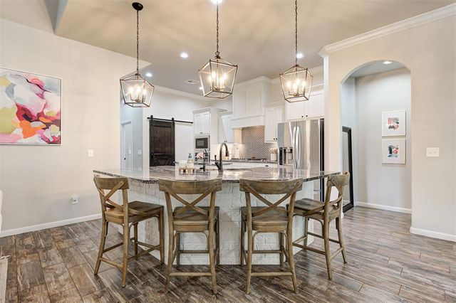 2209 Bretton Lane, Edmond, OK 73012