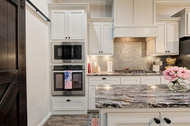 2209 Bretton Lane, Edmond, OK 73012