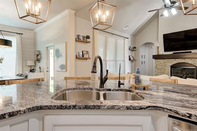 2209 Bretton Lane, Edmond, OK 73012