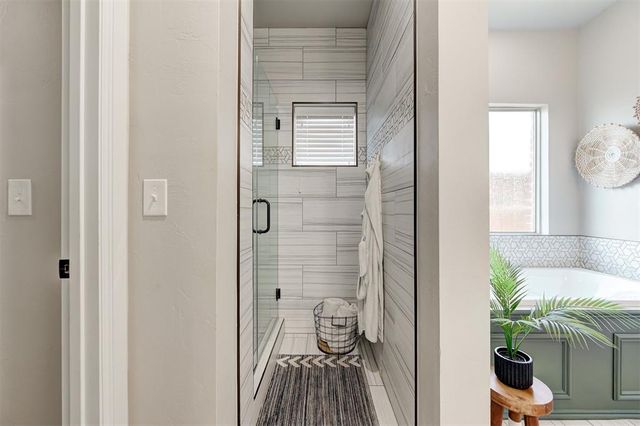 2209 Bretton Lane, Edmond, OK 73012