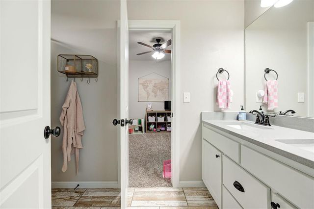 2209 Bretton Lane, Edmond, OK 73012