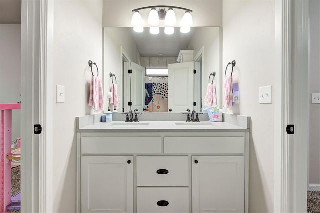 2209 Bretton Lane, Edmond, OK 73012