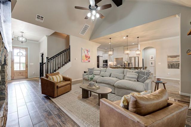 2209 Bretton Lane, Edmond, OK 73012