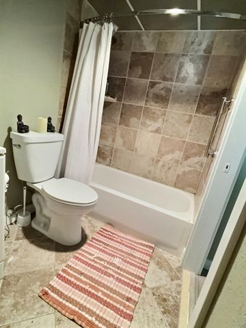 199 Burgundy E, Delray Beach, FL 33484