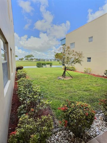 199 Burgundy E, Delray Beach, FL 33484