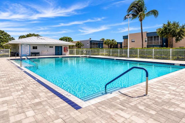 199 Burgundy E, Delray Beach, FL 33484
