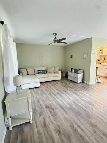 199 Burgundy E, Delray Beach, FL 33484