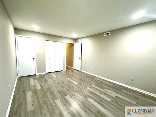 1310 Bradley Court, South Brunswick, NJ 08540