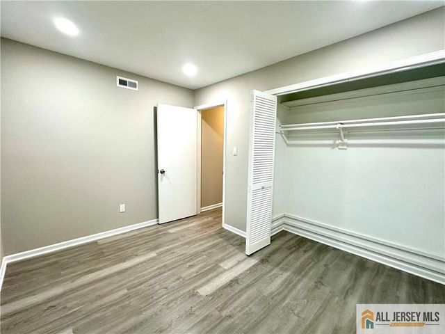 1310 Bradley Court, South Brunswick, NJ 08540