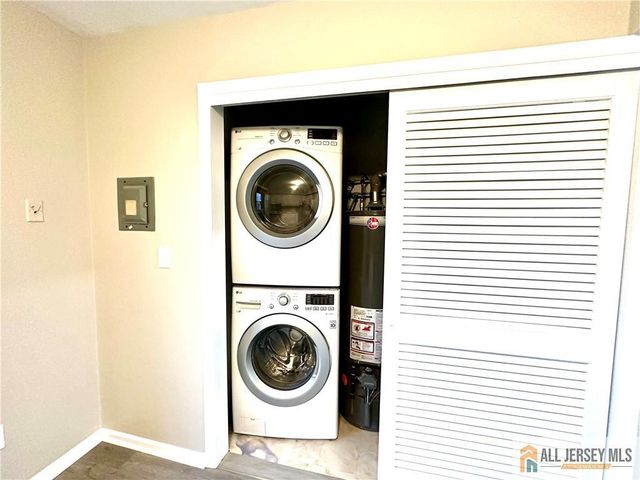 1310 Bradley Court, South Brunswick, NJ 08540