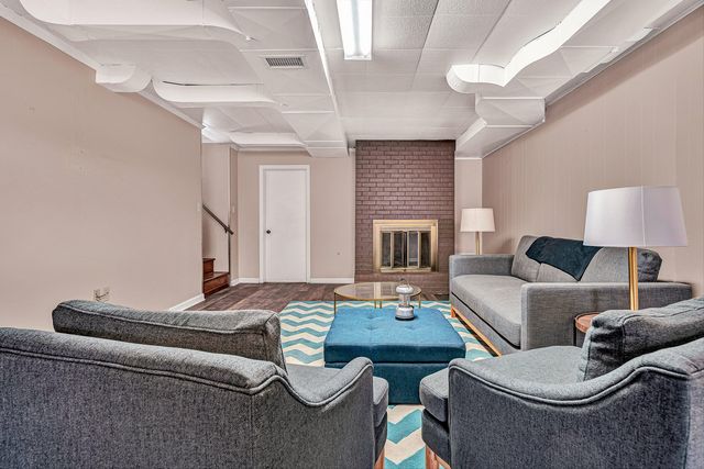 2726 Thorndale ST, Roanoke, VA 24015