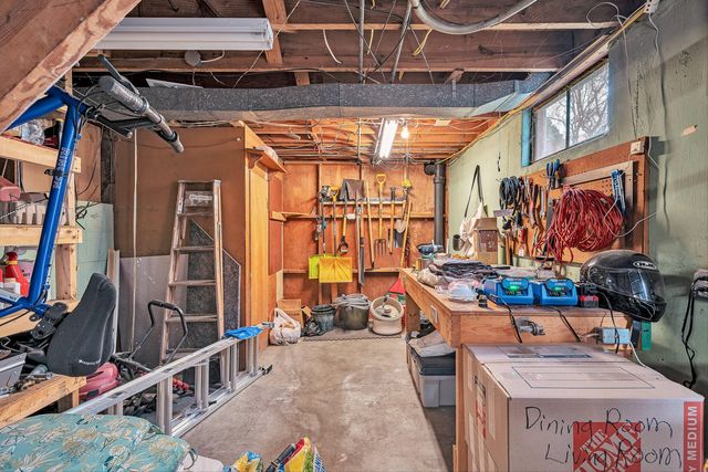 2726 Thorndale ST, Roanoke, VA 24015