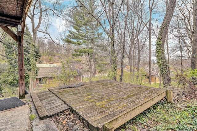 2726 Thorndale ST, Roanoke, VA 24015