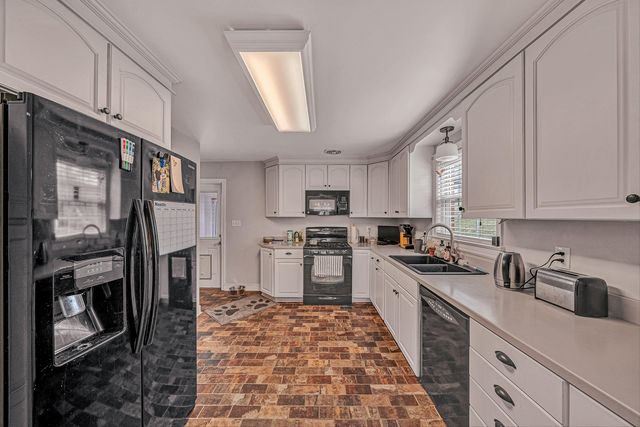 2726 Thorndale ST, Roanoke, VA 24015