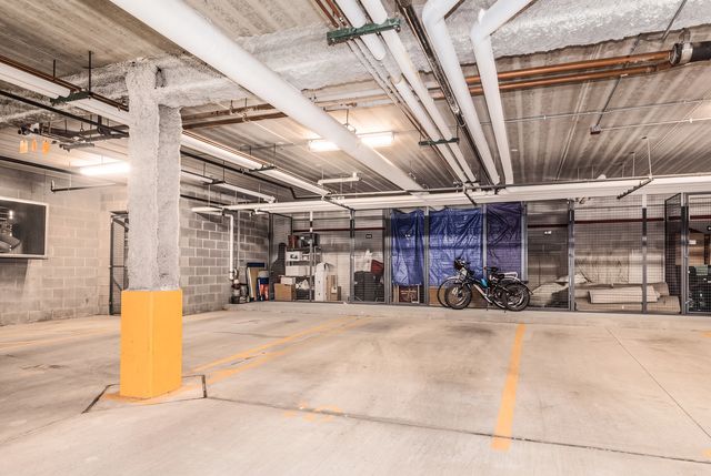 101 Pointe Drive 103, Northbrook, IL 60062