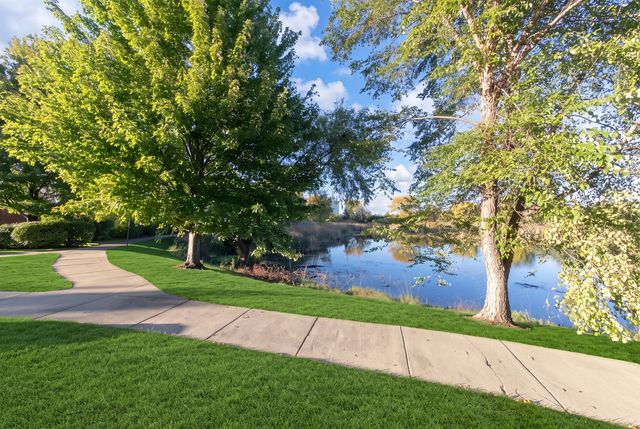 101 Pointe Drive 103, Northbrook, IL 60062