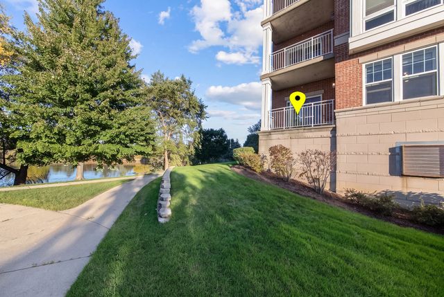 101 Pointe Drive 103, Northbrook, IL 60062