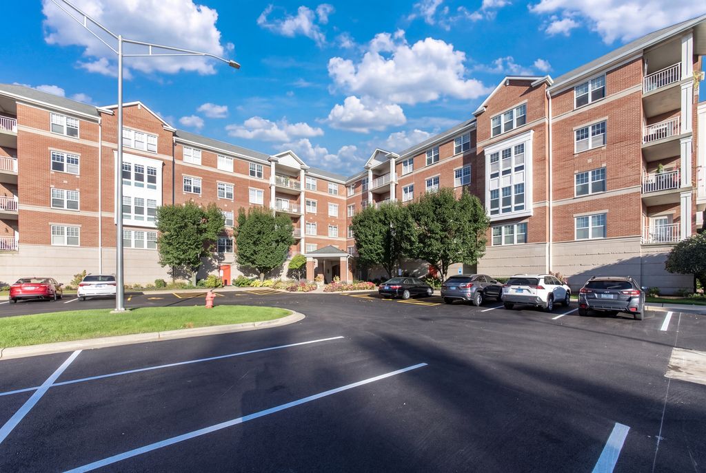 101 Pointe Drive 103, Northbrook, IL 60062 — photo 2