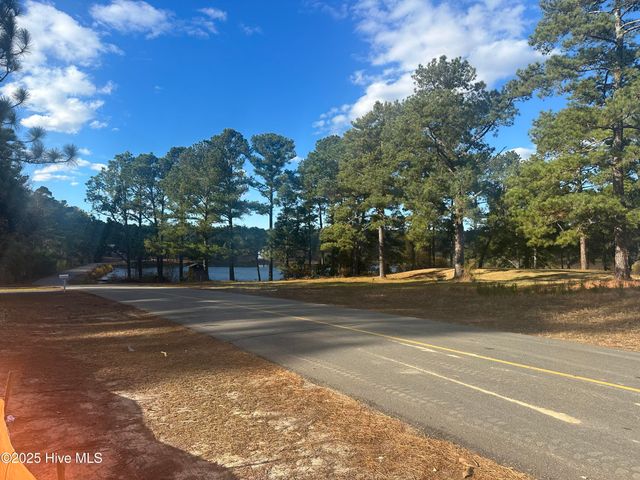 34 S Shamrock Drive, Foxfire Village, NC 27281