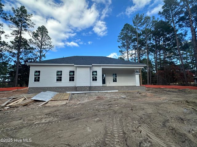 34 S Shamrock Drive, Foxfire Village, NC 27281