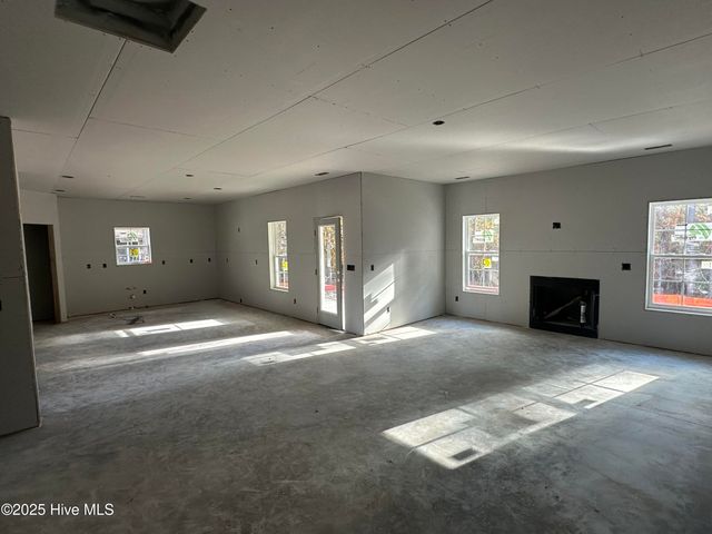 34 S Shamrock Drive, Foxfire Village, NC 27281