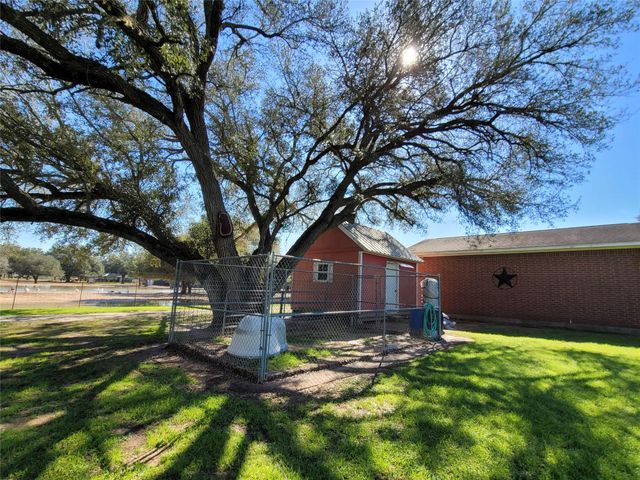 28302 Piney Corners, Waller, TX 77484