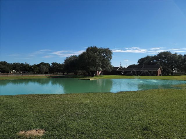 28302 Piney Corners, Waller, TX 77484