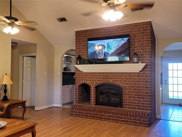 28302 Piney Corners, Waller, TX 77484