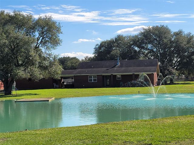 28302 Piney Corners, Waller, TX 77484