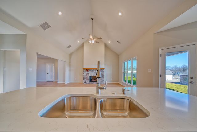 196 COMO LN, Atoka, TN 38004