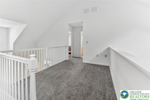 230 Hawthorne Village Court, Middle Smithfield Twp, PA 18302