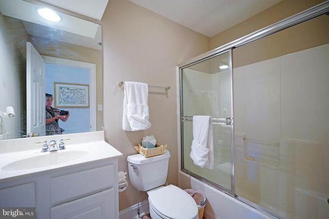 2 CEDAR GROVE CT, Ocean View, DE 19970