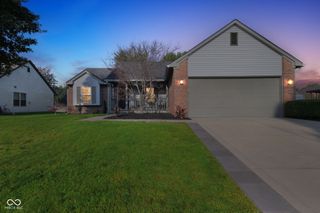 850 Jennifer Drive, Greenwood, IN 46143