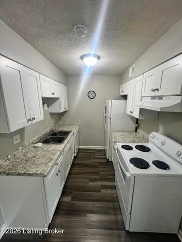 6500 Hackel Dr 3, Louisville, KY 40258