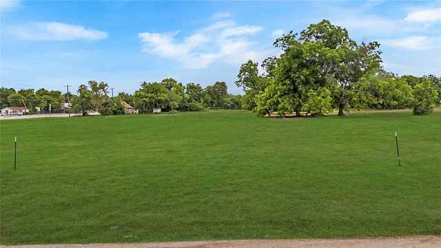 1508 E Robert Street, Fort Worth, TX 76104