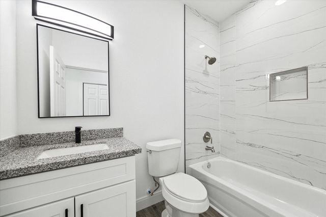 120 W Mulberry Avenue, Wharton, TX 77488