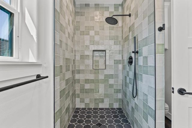 125 4th Street, San Leon, TX 77539