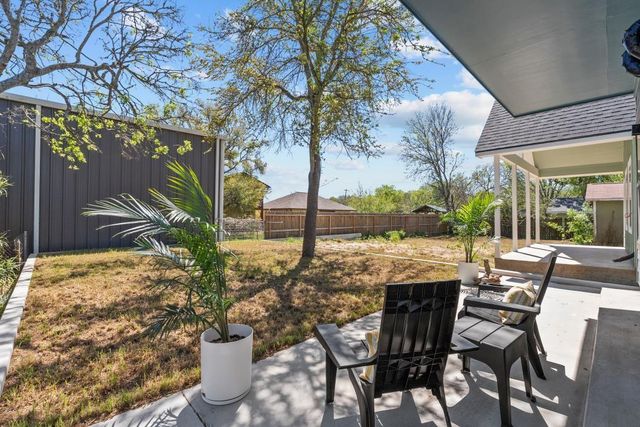 125 4th Street, San Leon, TX 77539