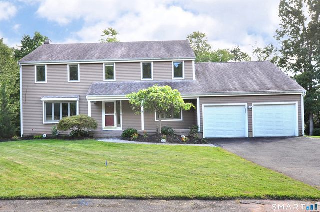 16 Virginia La, Farmington, CT 06085