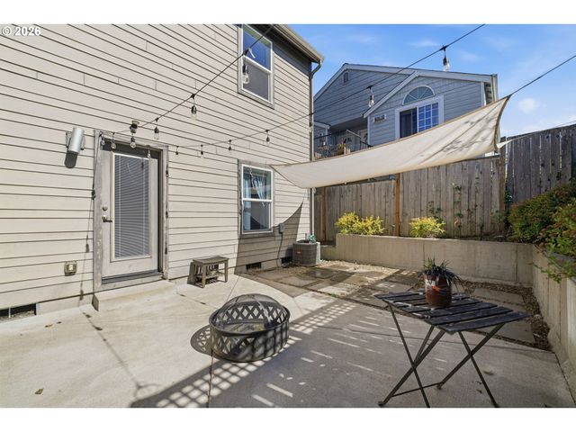 2340 WILLAMETTE St, Eugene, OR 97405